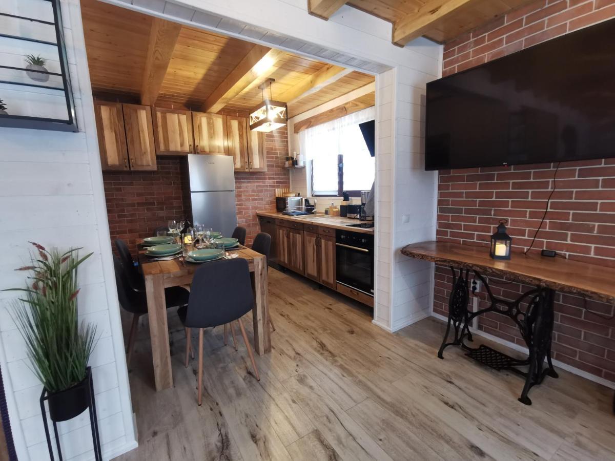 Bear'S Lair Chalet Порумбаку-де-Сус Экстерьер фото